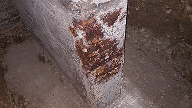 Foto von einer korrodierten Stütze