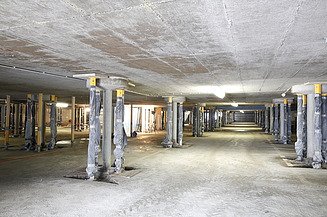 Verstärkungsmaßnahmen in einer Tiefgarage Foto von Stützenverstärkung Tiefgarage