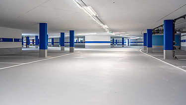 Foto von einer sanierten Tiefagarage mit Oberflächenschutzsystem