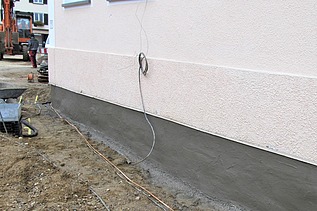 Foto von einer abgedichteten Kellerwand