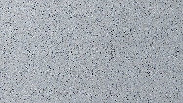 Foto von einer fertigen Balkonbeschichtung mit Acrylat Chipseinstreeung