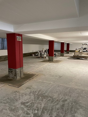 Foto von Malerarbeiten in der Tiefgarage