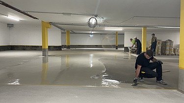 Foto von Beschichtungsarbeiten in der Tiefgarage